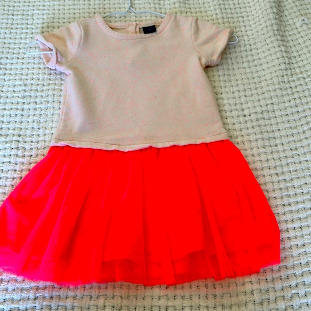 Gap girls hot pink/pale pink dress. 4T Drop waist chiffon skirt /pale pink top.